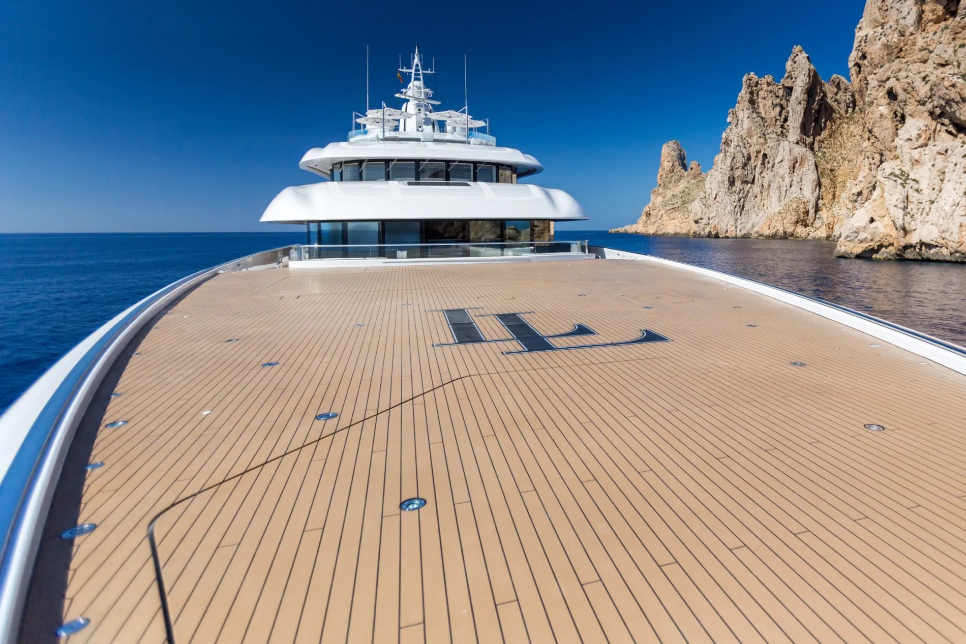 LADY LARA yacht detail photo
