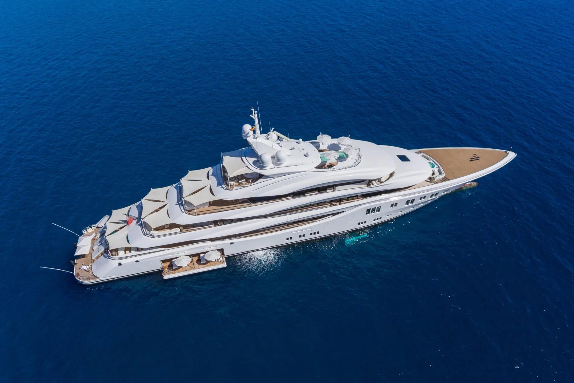 LADY LARA yacht detail photo