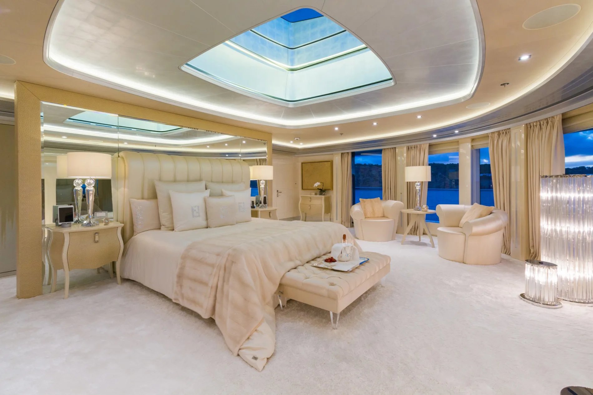 LADY LARA yacht detail photo