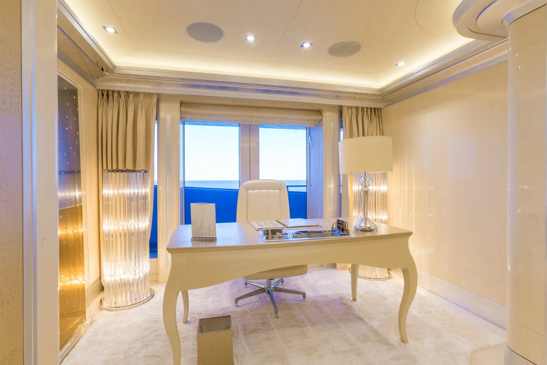 LADY LARA yacht detail photo