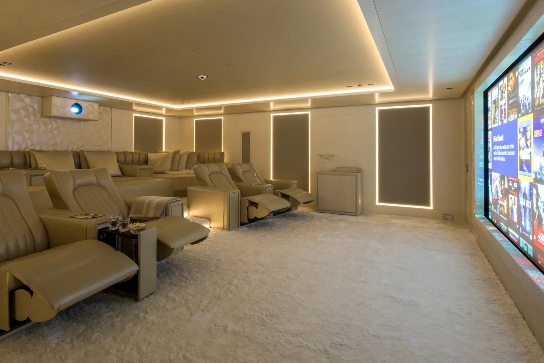 LADY LARA yacht detail photo
