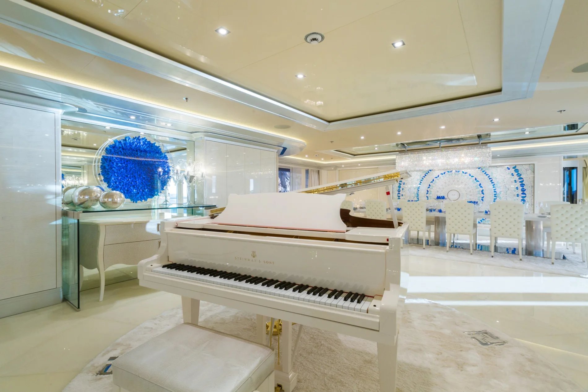 LADY LARA yacht detail photo