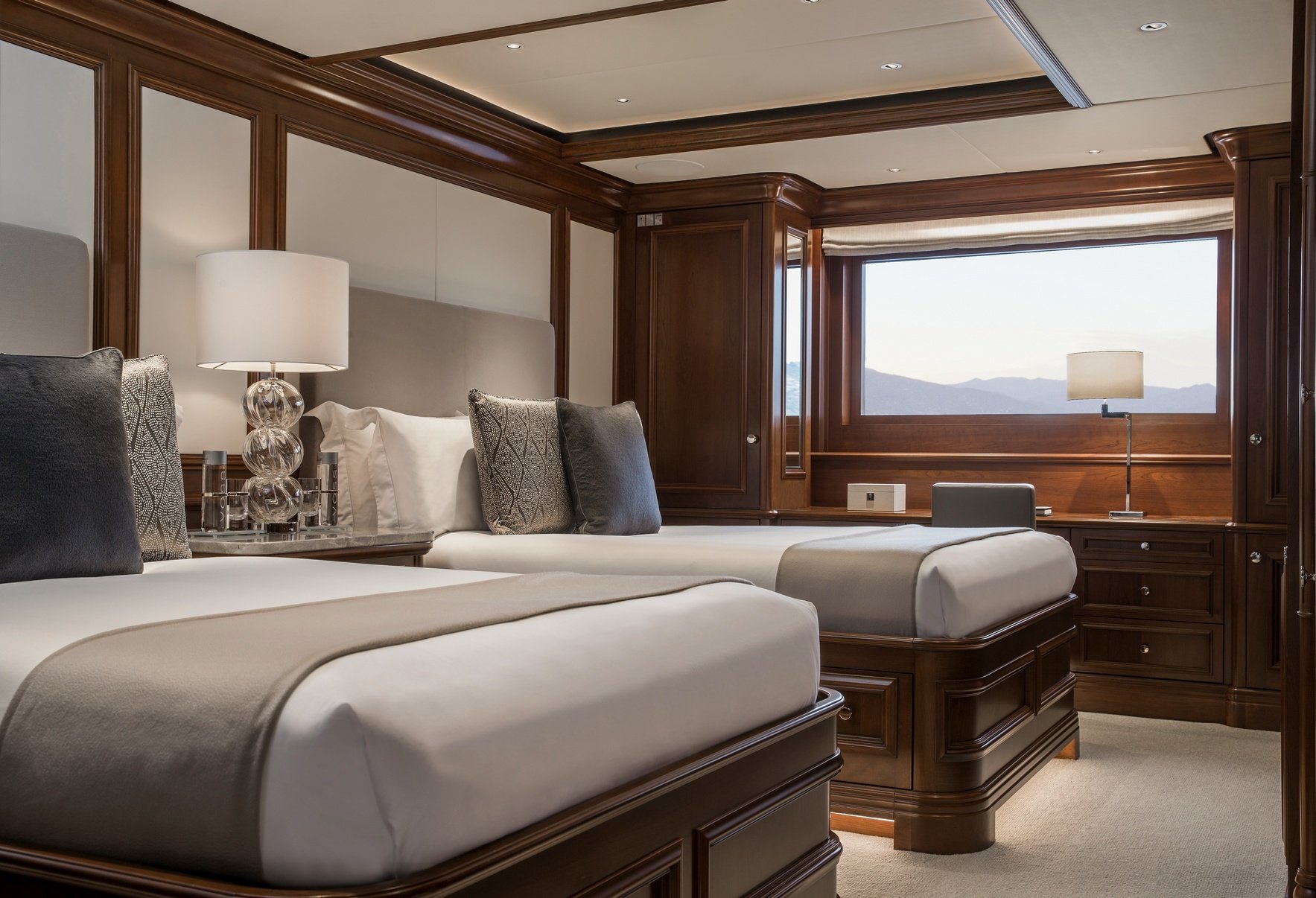 AQUILA yacht detail photo