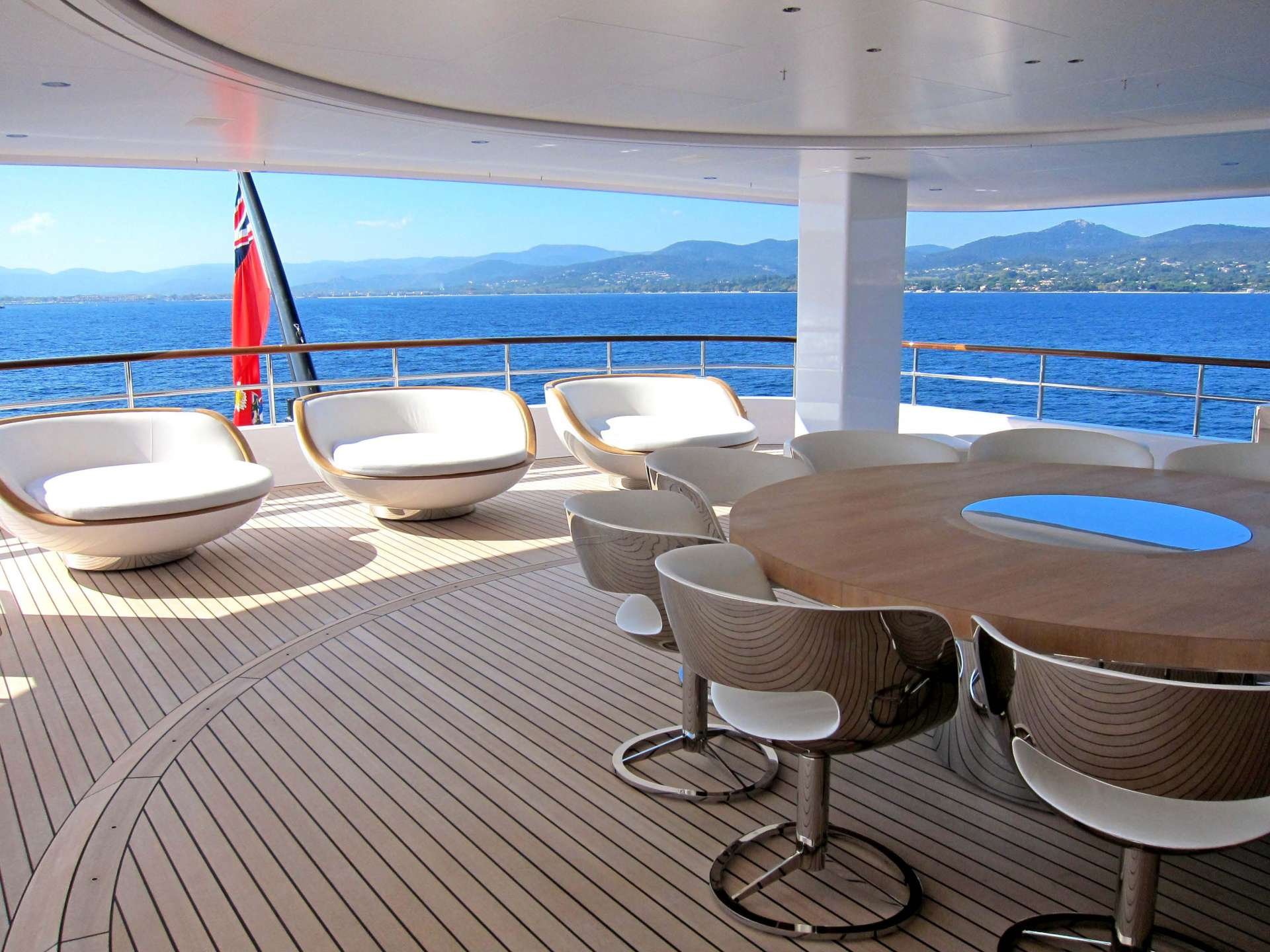 AIR yacht detail photo