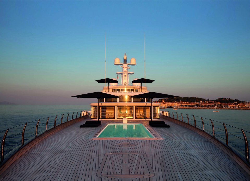 AIR yacht detail photo