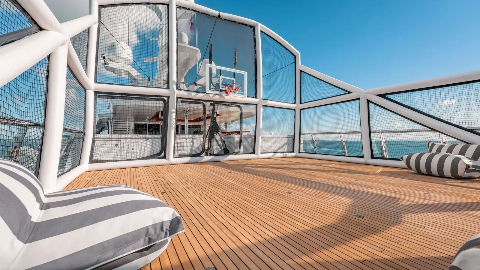 BATELLO yacht detail photo