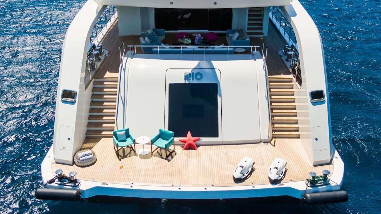 RIO yacht detail photo