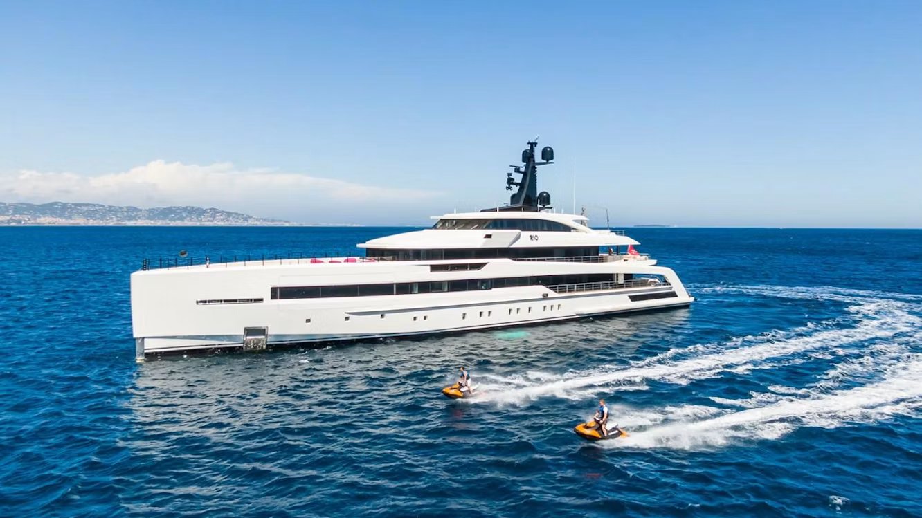RIO yacht detail photo