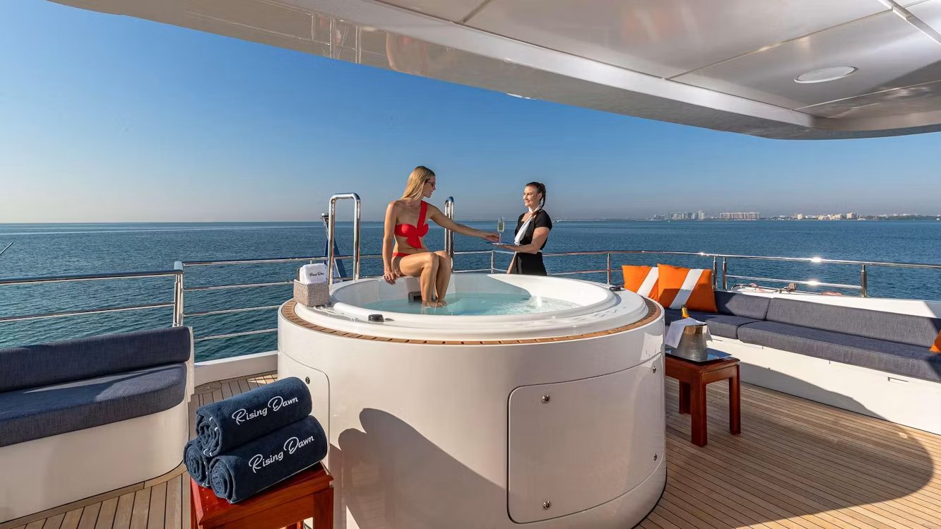 RISING DAWN master suite