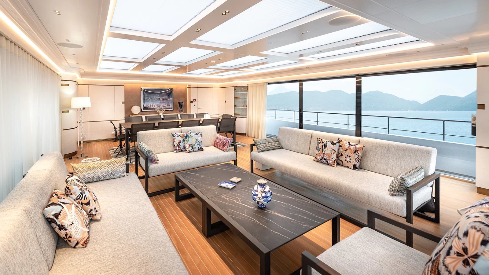 M55 yacht detail photo