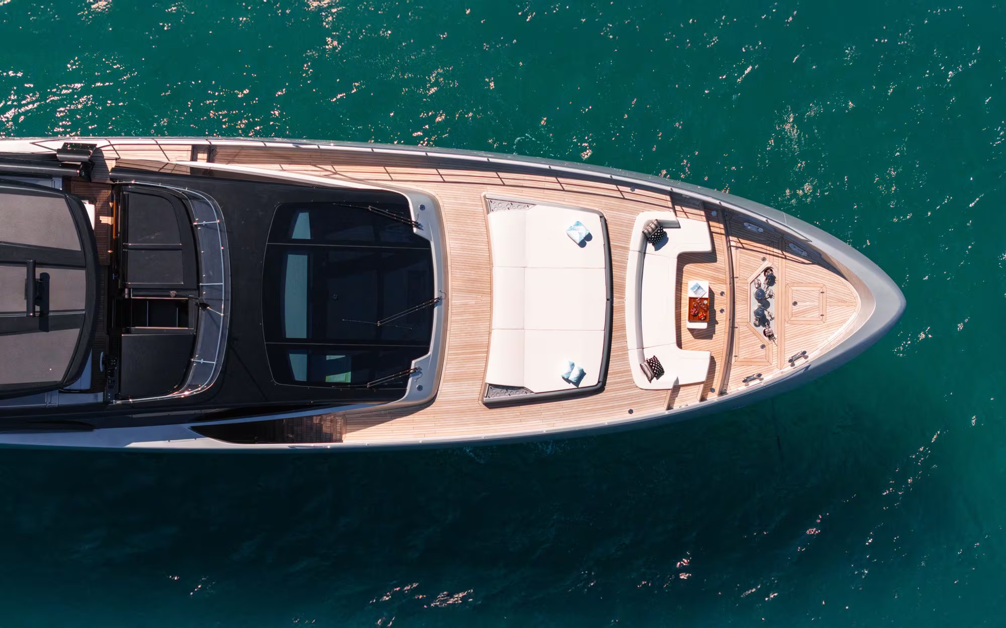 LEMON NOT LIME yacht detail photo