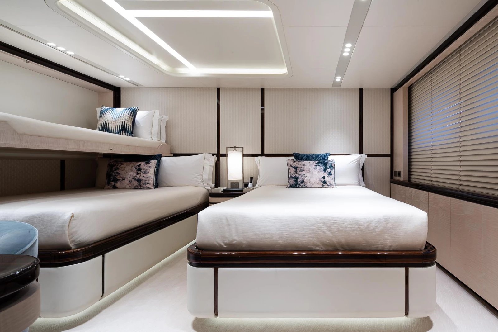 LADY A yacht detail photo