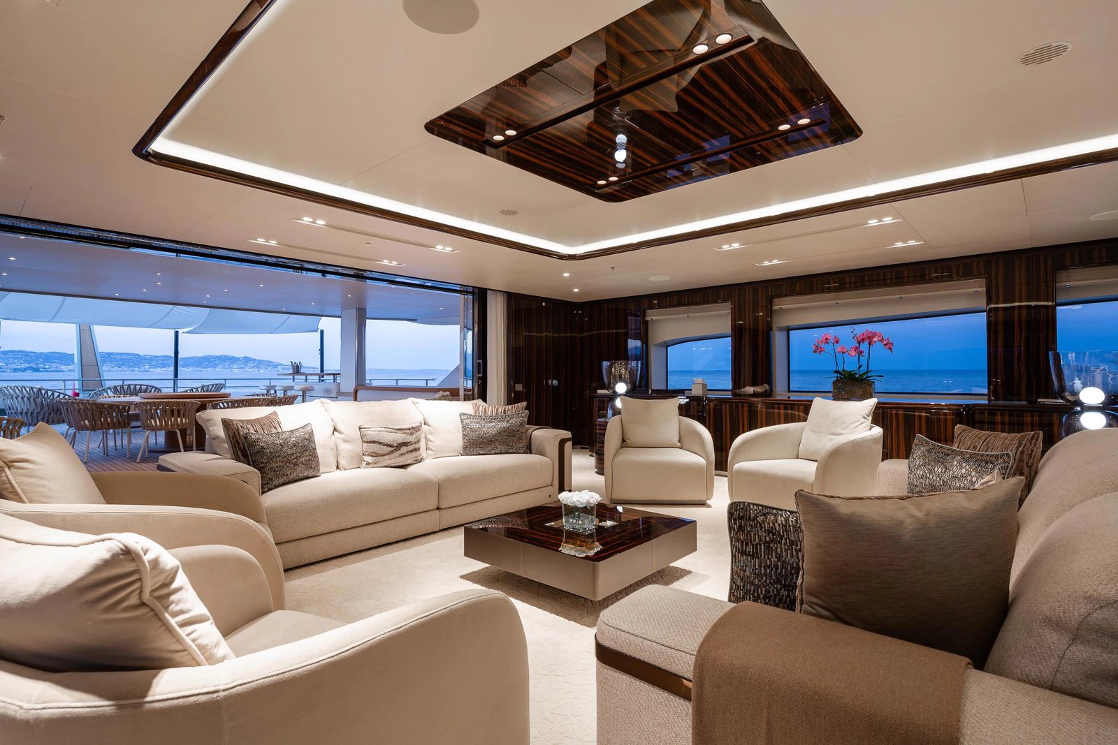 LADY A yacht detail photo
