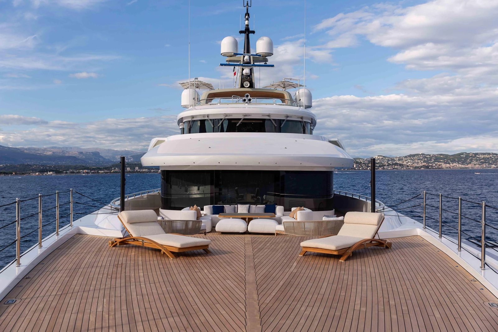 LADY A yacht detail photo