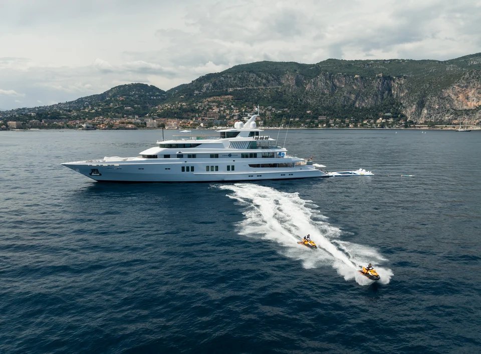 CORAL OCEAN yacht exterior profile
