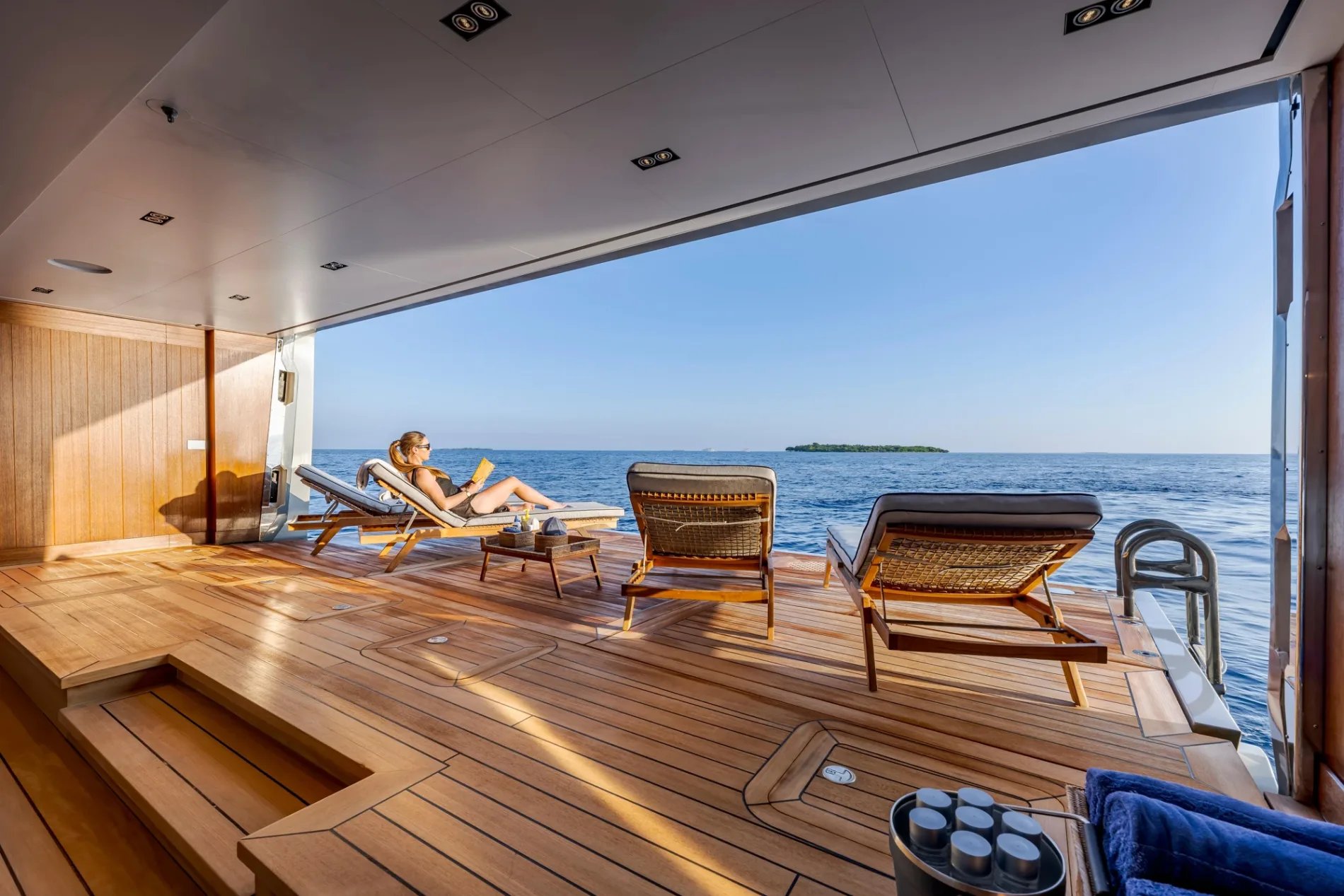 PLANET NINE yacht detail photo