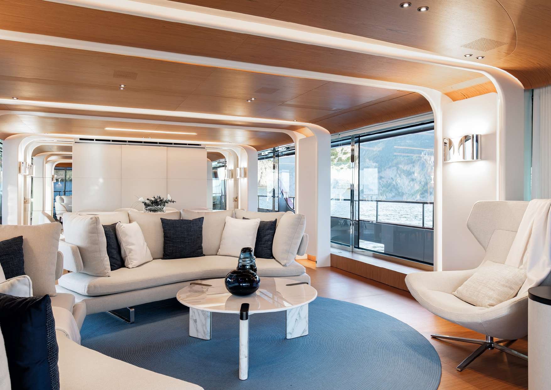 LEGEND yacht detail photo