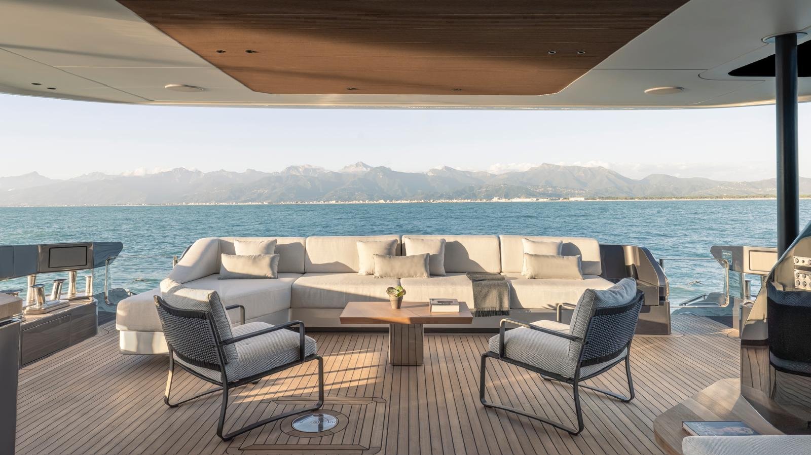 ILMA yacht detail photo