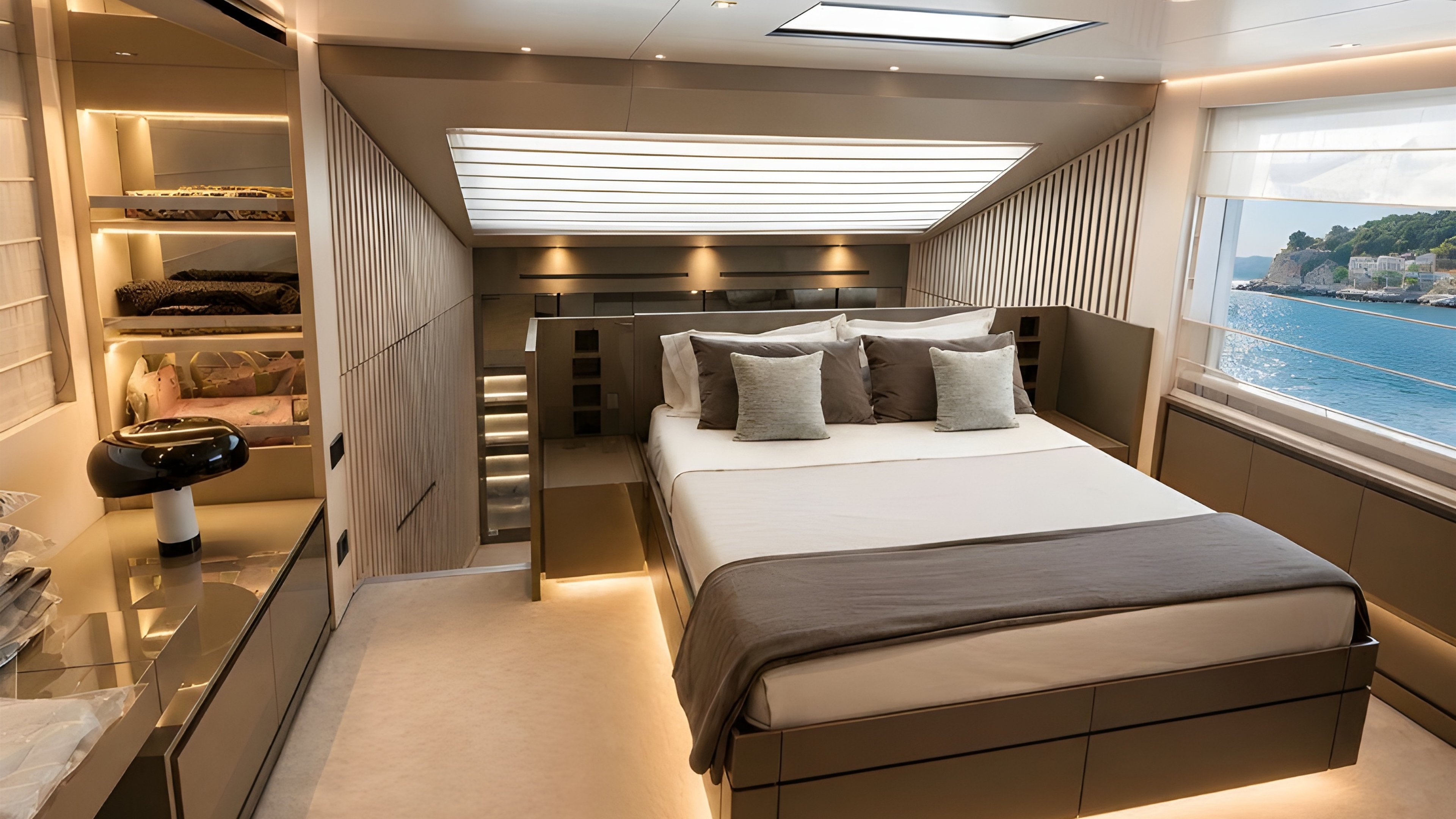 SAAM II yacht detail photo