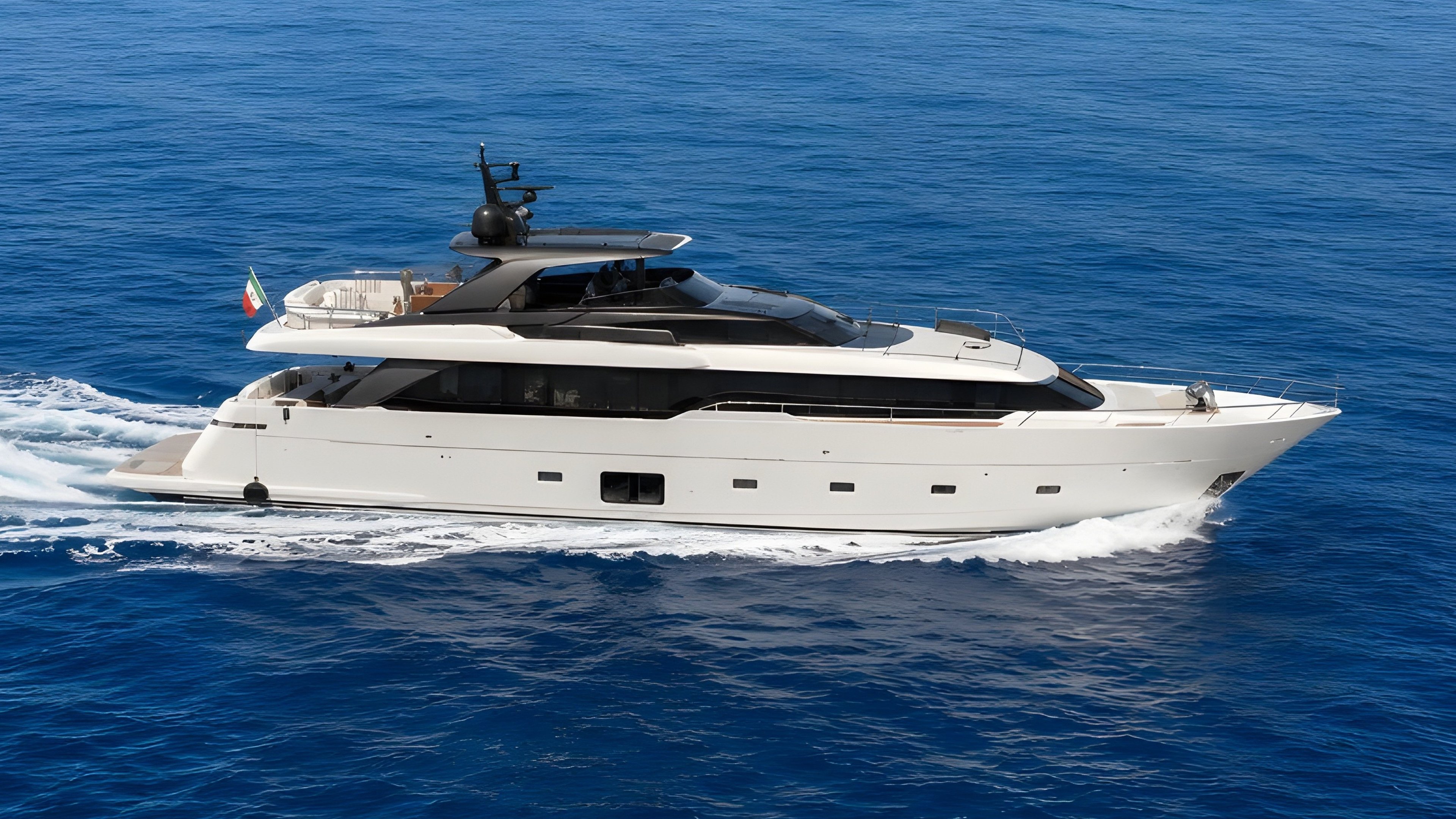 SAAM II yacht exterior profile