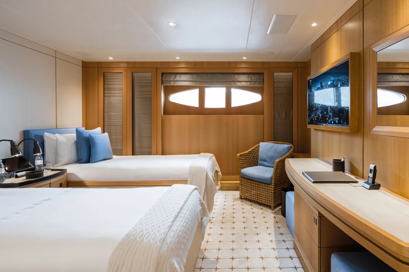 VENTUM MARIS yacht detail photo