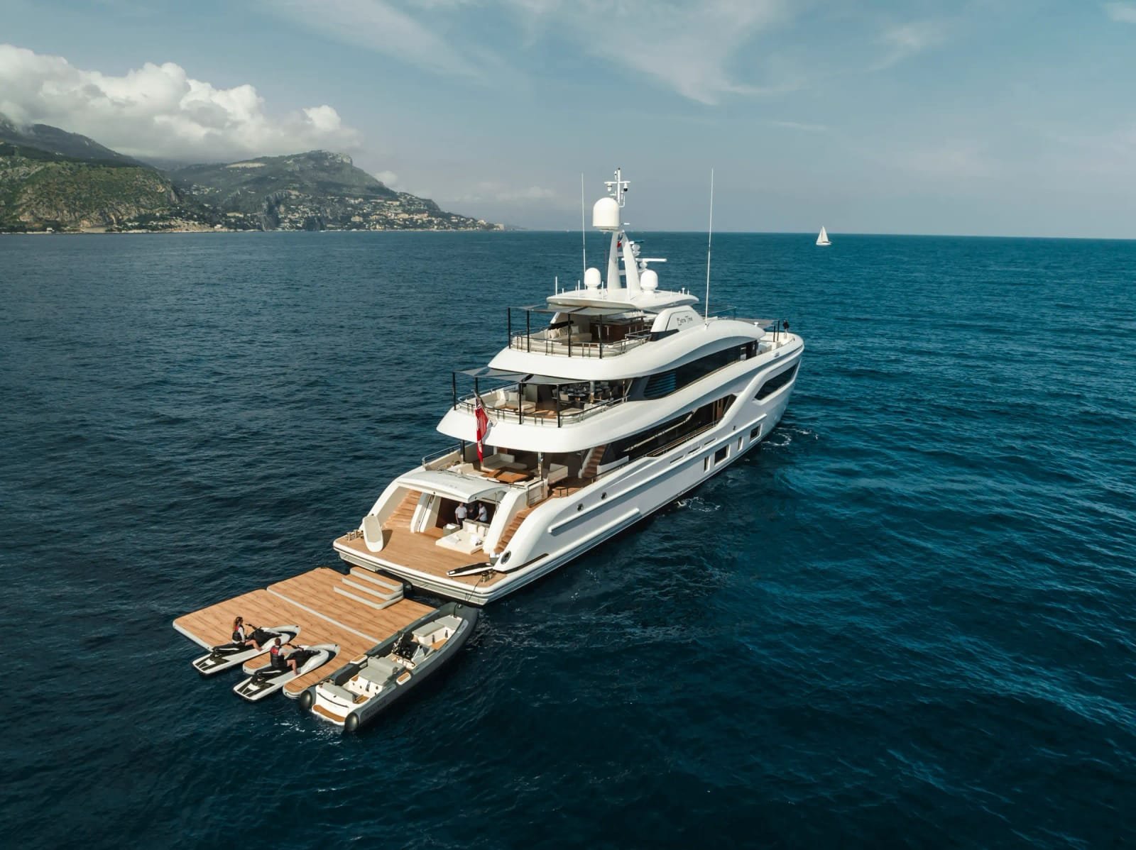 Extra Time yacht detail photo