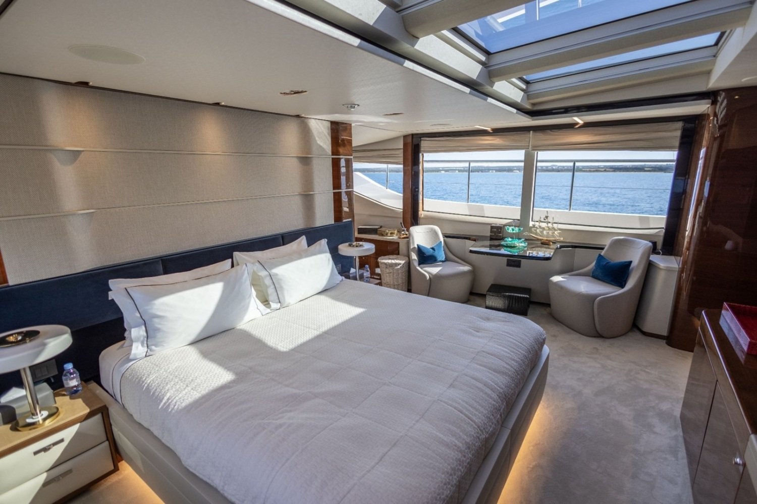 Anka yacht detail photo