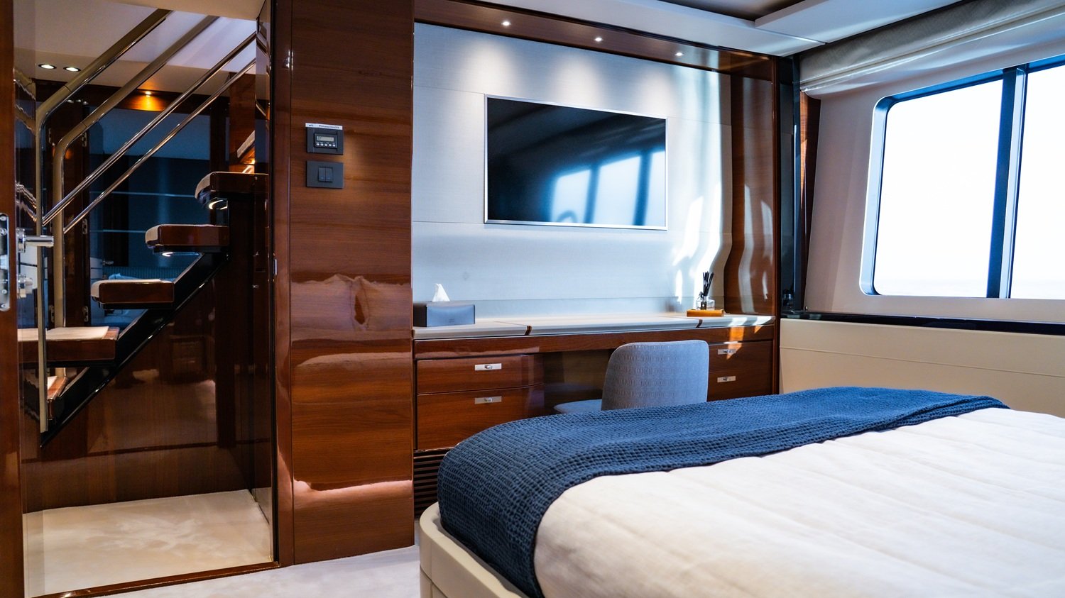 Anka yacht detail photo