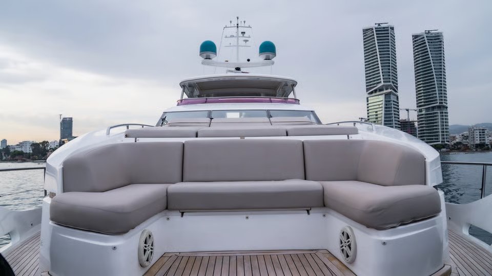 Anka yacht detail photo