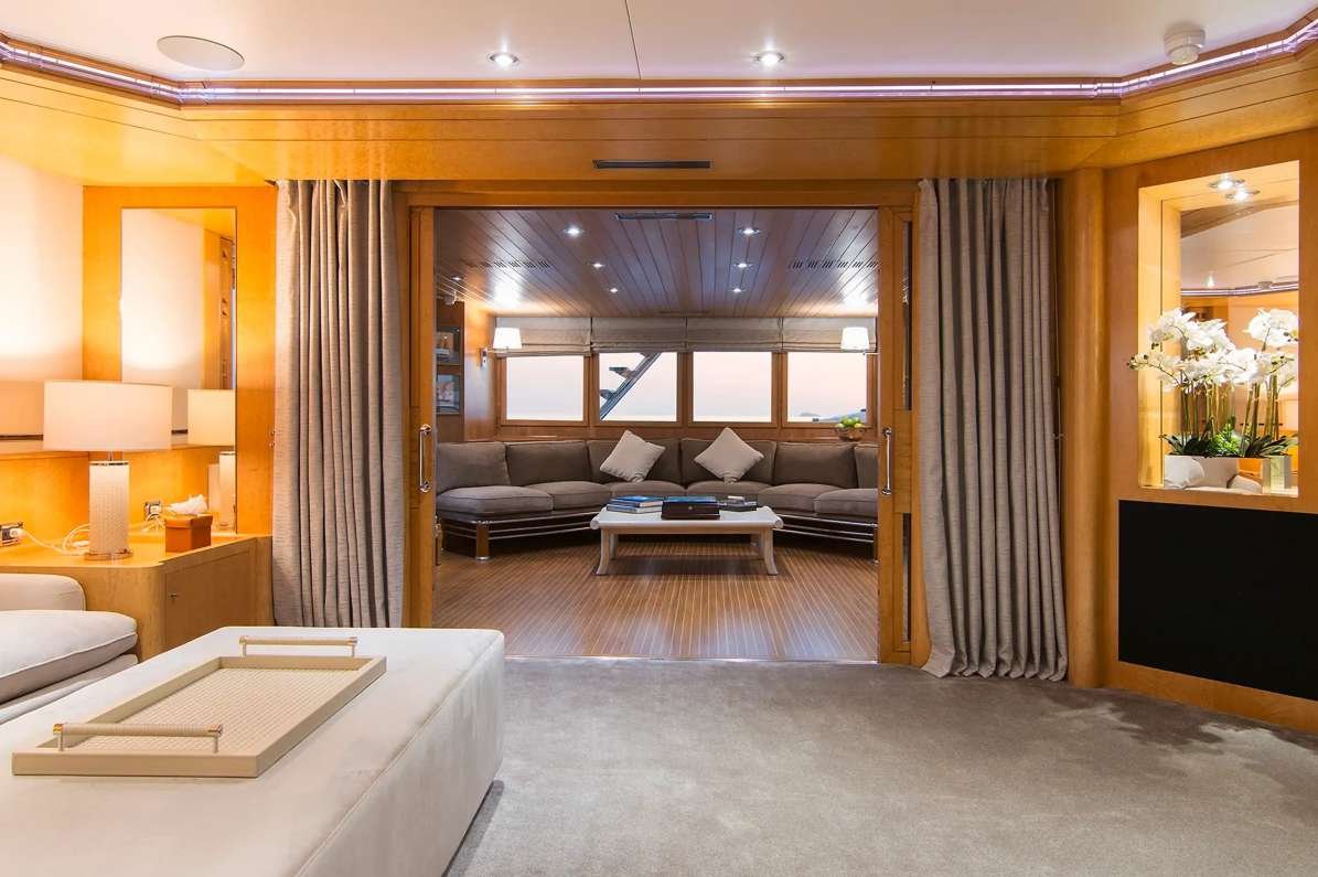 Bella Stella yacht detail photo