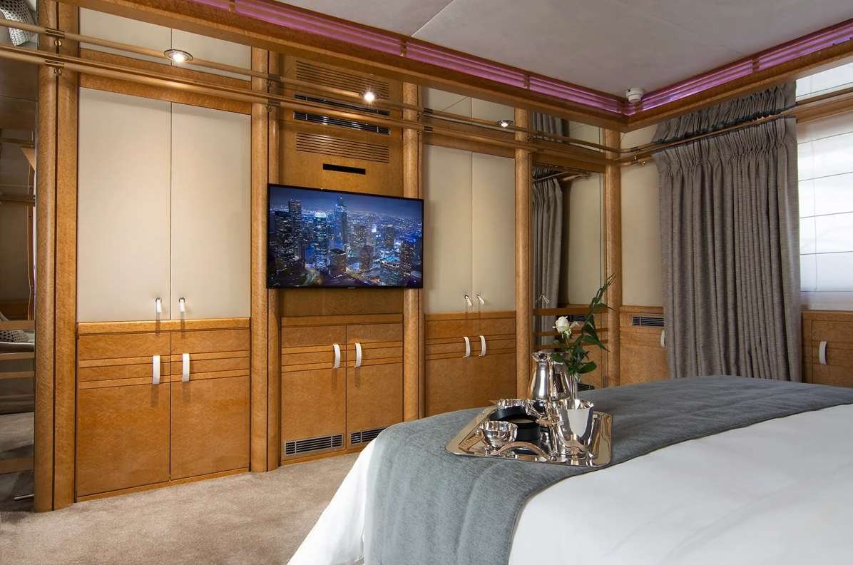 Bella Stella yacht detail photo