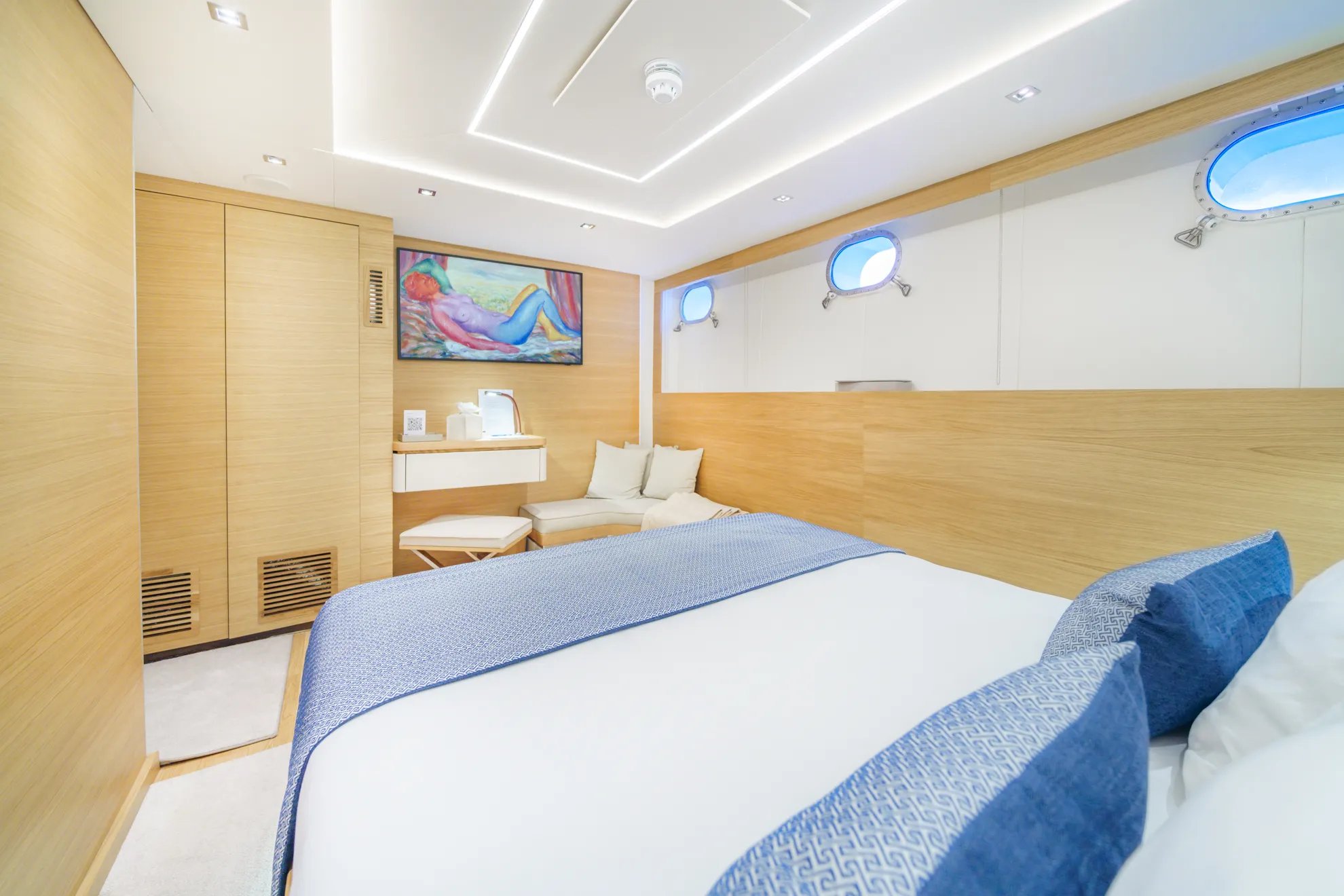 Argo yacht detail photo