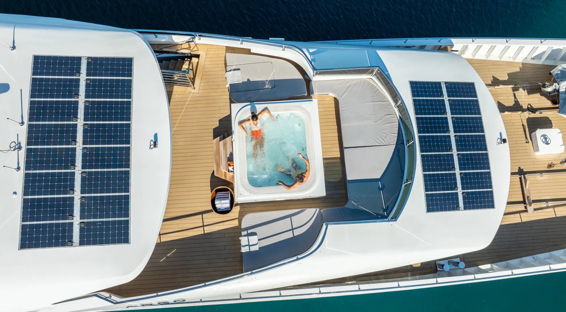 Argo yacht detail photo