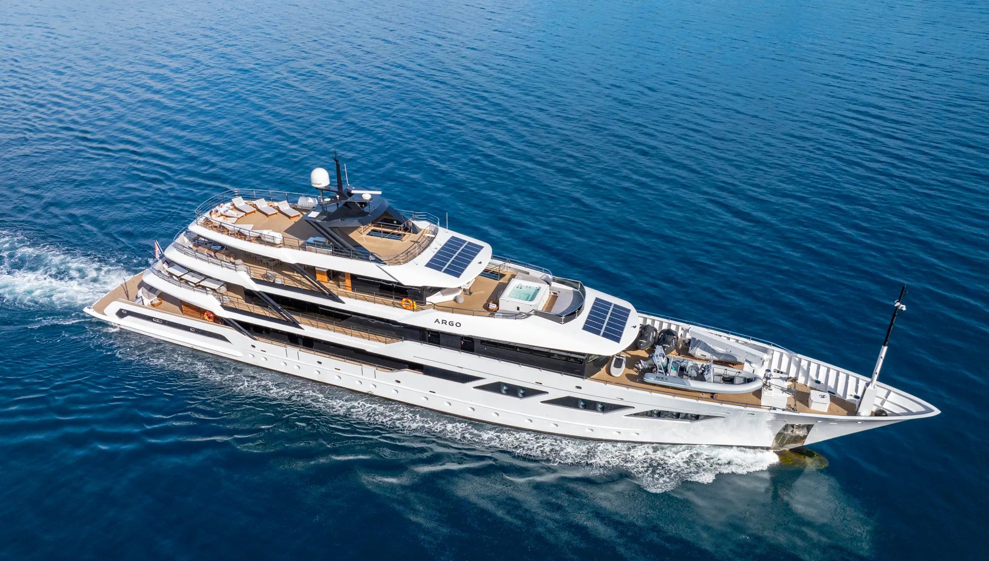 Argo yacht exterior profile