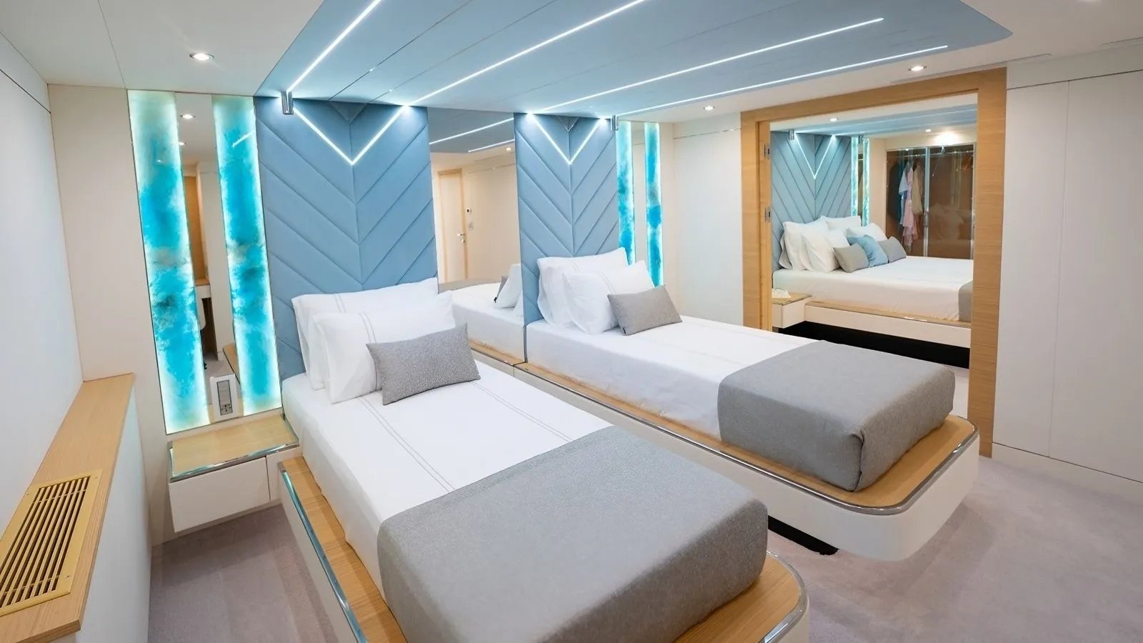 Renata yacht detail photo