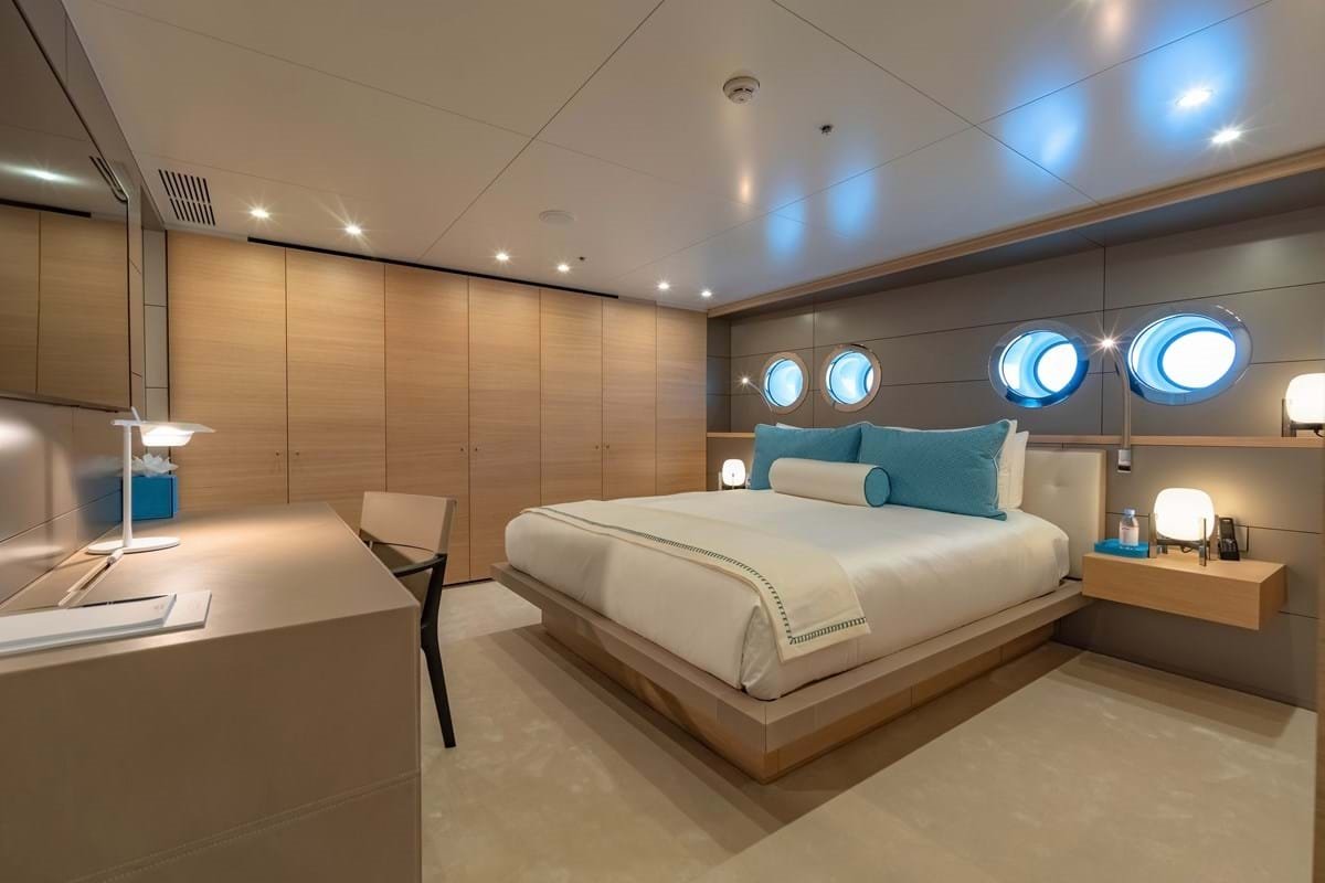 Wanderlust yacht detail photo