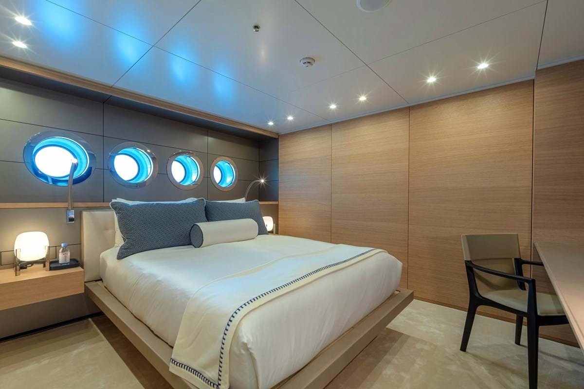 Wanderlust yacht detail photo