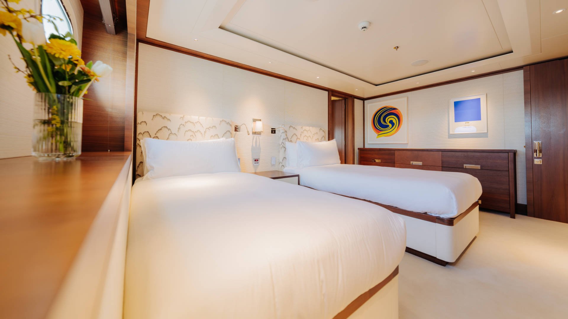 Solace yacht detail photo